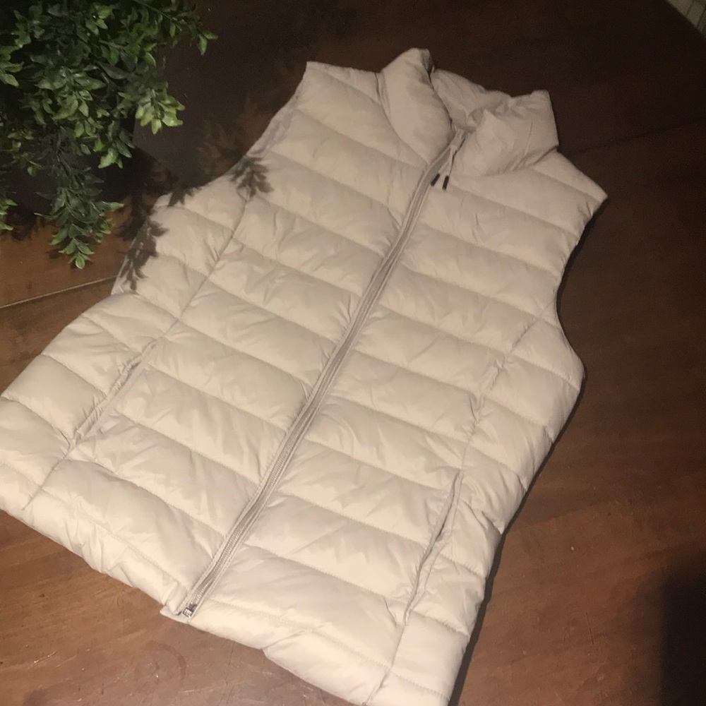 Gap Vest